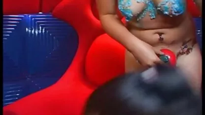 Mama beată xxx negrese mature îl blestemă că trăiește.
