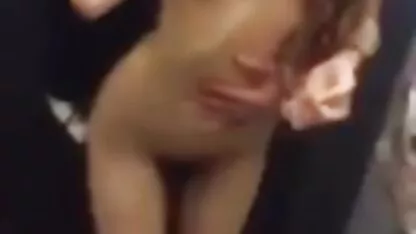 Un bărbat matur sexy subțire și secret a aruncat două pule la rând