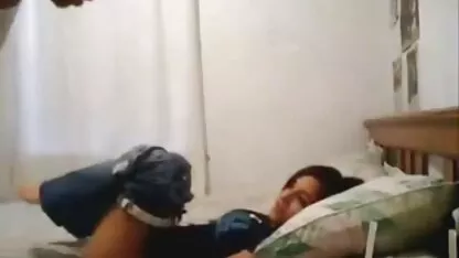 Puii înregistrați ajustează camera înainte de a vedea înainte mature futute de animale