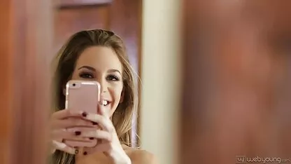 O doamnă ciudată a sosit cu nanism și mature tv sex intimitate