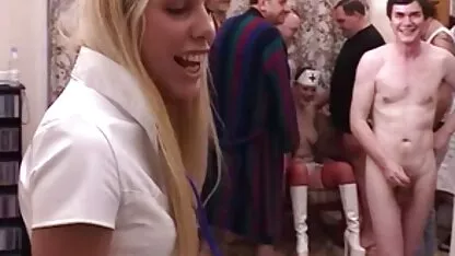 Coresh sa uitat la o fată în toți turcii doamne mature xxx