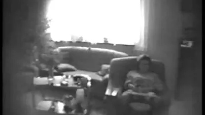 O femeie a dat o petrecere acasă. 70 mature sex