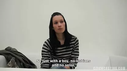 Sabrina sex mature nl nu-și neagă prietenul sexual.