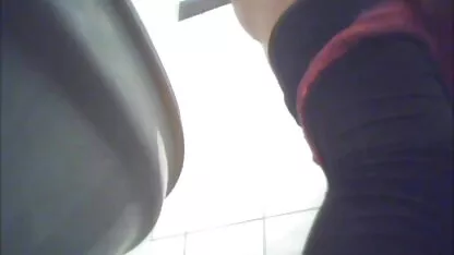 Mi-am pus costumul sex mature mame unei fete și am dezvăluit un fund delicios.