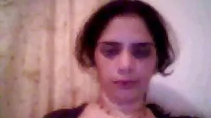 O încercare de a filme porno cu menajere mature intra în fundul femeii
