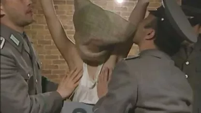 Lași pe o parte, tube mature massage leopard .