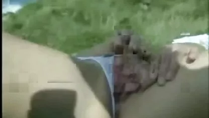 Un barbat se sex grany porn masturbeaza