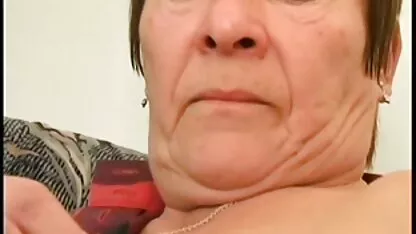 Vezi gluma cu șoferul lui Ta Thea. mature bulanoase