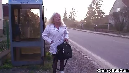 Annie Negru fo în sex cu mature amatoare spermă
